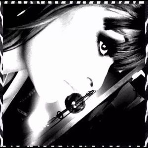 Meet your Posher, Akira